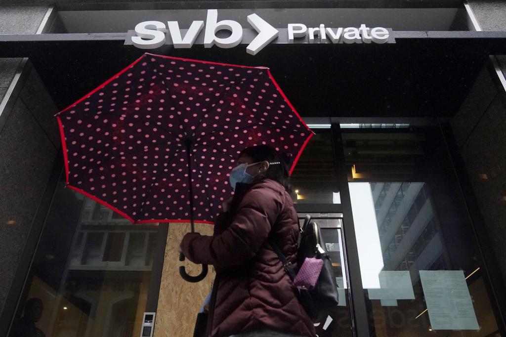 Crypto shelters SVB, Signature bank runs, says Cathie Wood