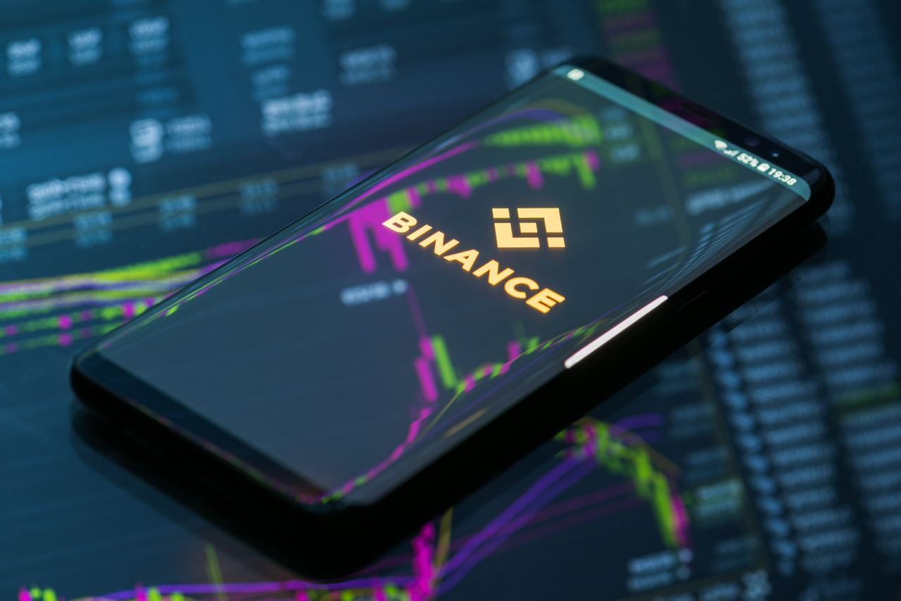 Binance withdraws $850M before CFTC’s indictment