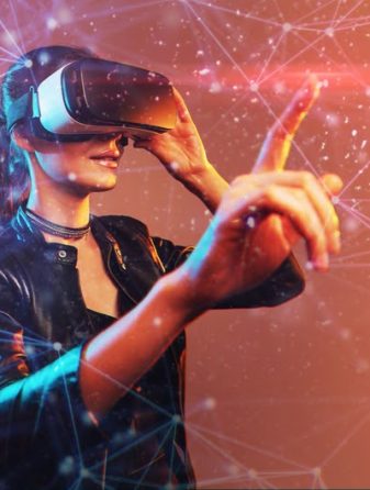 Blockchain-powered Virtual Reality Platforms - Enabling Decentralized Content Creation and Distribution