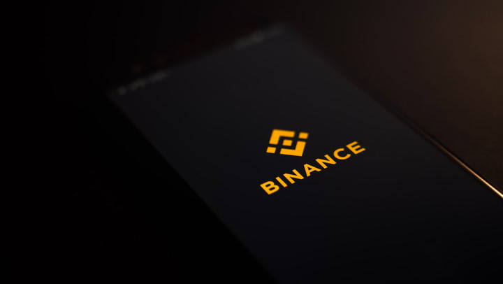 SEC Lawsuit Triggers Massive Outflows from Binance