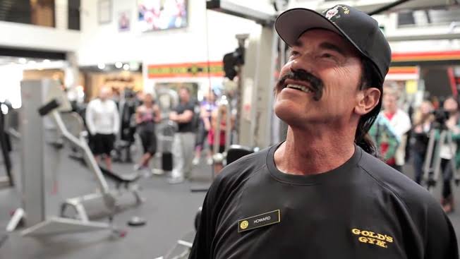 Schwarzenegger Surprises Gym-Goers with 'Be Useful' AI Encounter