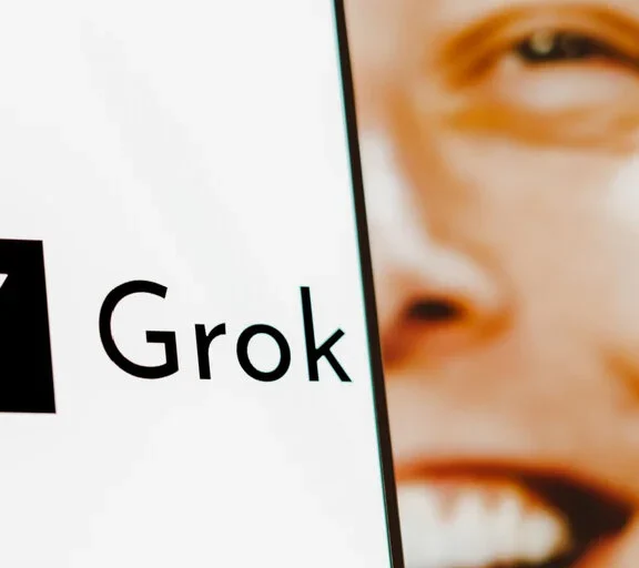 Elon Musk memecoin ‘Grok’ Falls 74% on Creator Scam Claim