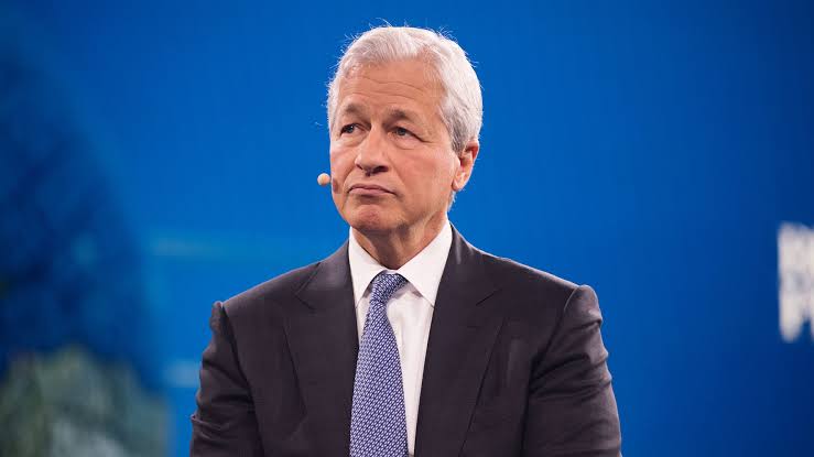 JPMorgan Chase Faces Backlash: Account Closure Sparks Viral Outrage