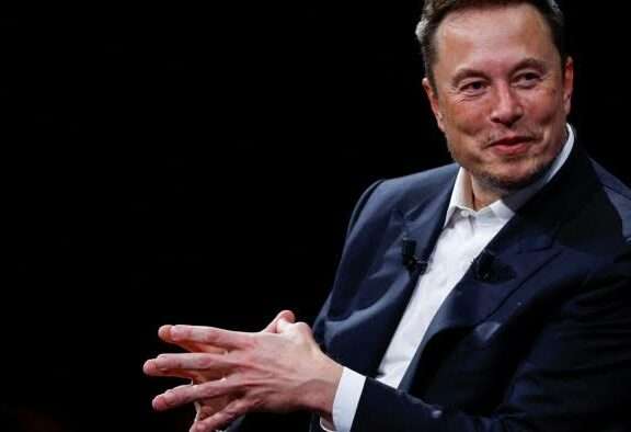 Elon Musk Challenges Reports on xAI Funding