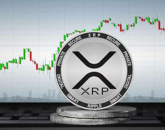 XRP Advocate Responds as Price Drops Below $0.53