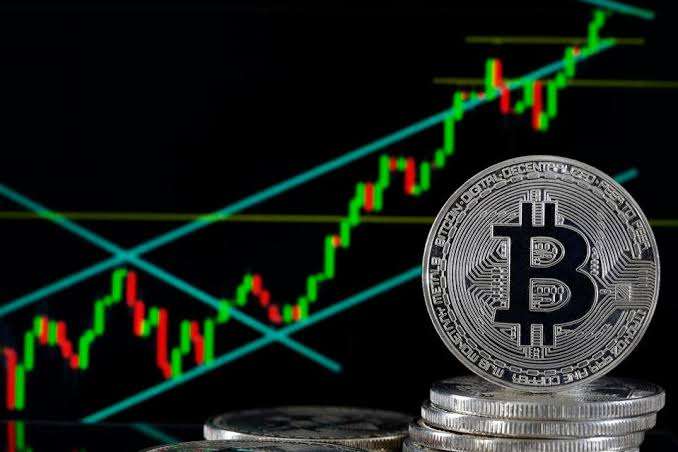 Bitcoin Leads Surge in Digital Asset Investments