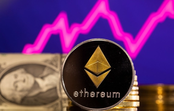 Ethereum Surges Near $3,000 Amidst Options Trade