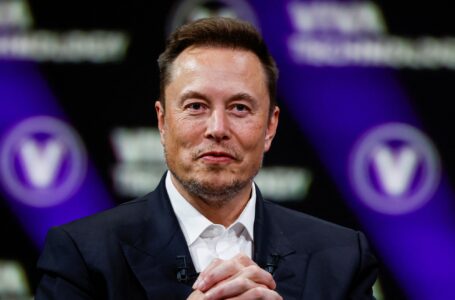 Elon Musk unveils Tesla's $10 billion investment in AI