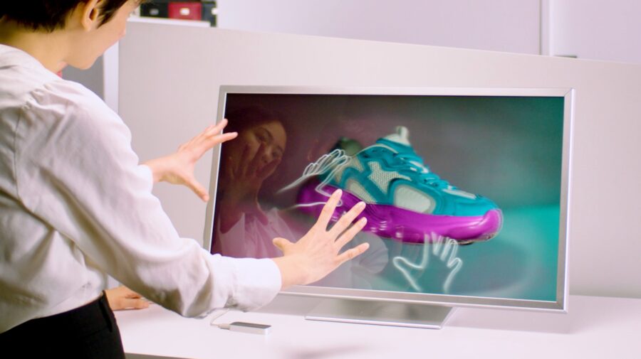 Looking Glass Unveils New Mixed-Reality Screens